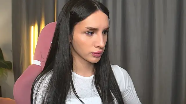 Snapshot of Kim_Oberlin_ chatting on November 18, 2025, 11:14 am Kim Oberlin online show from November 18, 2025, 11:14 am