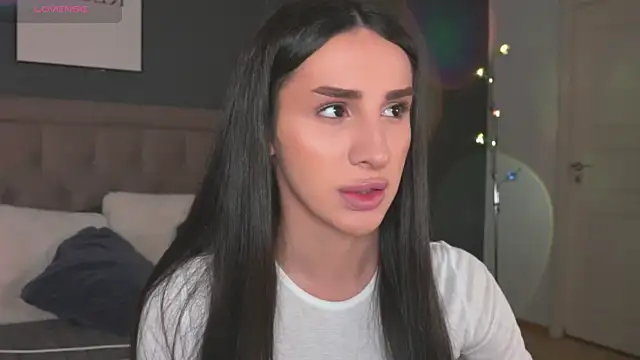 Snapshot of Kim_Oberlin_ chatting on December 1, 2025, 11:04 am Kim Oberlin online show from December 1, 2025, 11:04 am