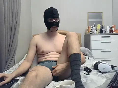 Snapshot of unknownguy_7 chatting on September 13, 2025, 3:56 pm unknownguy 7 online show from September 13, 2025, 3:56 pm