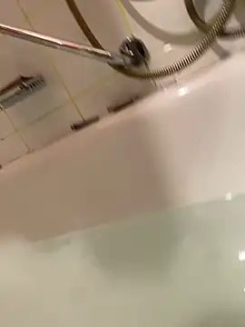 Gilgamesch1704 online show from February 1, 2025, 4:44 pm