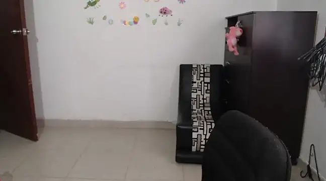 Snapshot of allison_11p chatting on December 9, 2024, 3:22 pm allison 11p online show from December 9, 2024, 3:22 pm