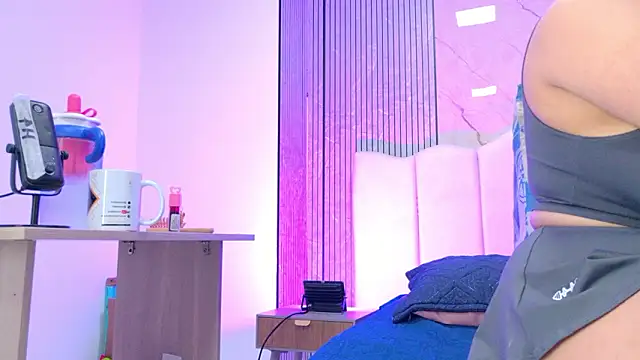 Snapshot of Sofia_martiin chatting on February 23, 2026, 3:04 am Sofia martiin online show from February 23, 2026, 3:04 am