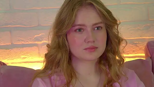 Snapshot of SelinSwarovski chatting on November 6, 2025, 6:09 pm SelinSwarovski online show from November 6, 2025, 6:09 pm