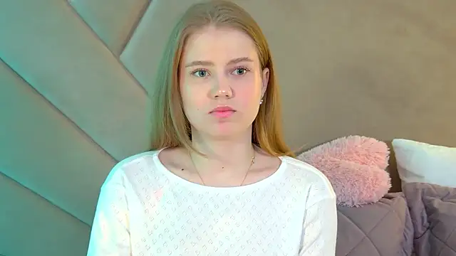 Snapshot of SelinSwarovski chatting on March 8, 2026, 3:38 pm SelinSwarovski online show from March 8, 2026, 3:38 pm