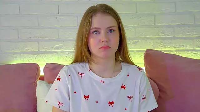 Snapshot of SelinSwarovski chatting on March 10, 2026, 4:34 pm SelinSwarovski online show from March 10, 2026, 4:34 pm