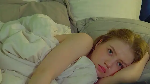 Snapshot of SelinSwarovski chatting on March 19, 2026, 4:16 am SelinSwarovski online show from March 19, 2026, 4:16 am