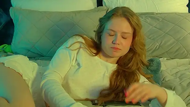 Snapshot of SelinSwarovski chatting on March 26, 2026, 4:29 am SelinSwarovski online show from March 26, 2026, 4:29 am