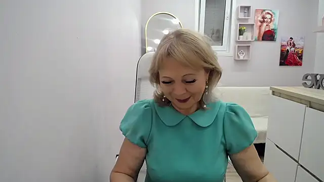 Milla Cutie18 online show from February 19, 2026, 5:14 am