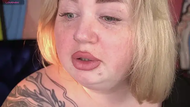 ZaraReignn online show from March 31, 2026, 7:58 pm