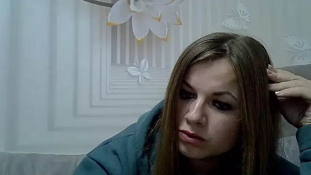 TinaFun4u online show from February 3, 2025, 8:35 pm