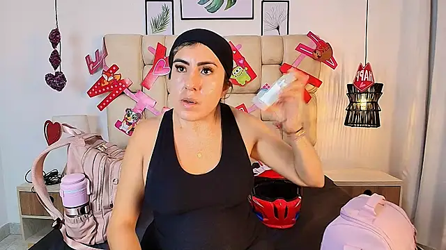 AdharaSmithh online show from September 15, 2025, 7:03 pm