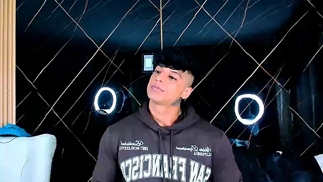 Owen Muzcle online show from November 1, 2025, 3:30 am