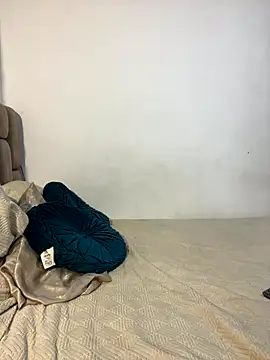 Snapshot of KloheCurvy chatting on October 31, 2025, 2:07 pm KloheCurvy online show from October 31, 2025, 2:07 pm