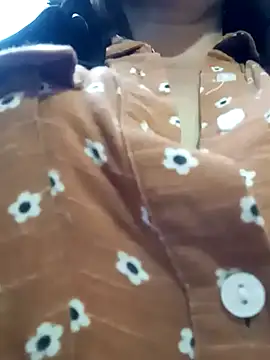 Snapshot of celeste-30_ chatting on February 11, 2025, 11:01 pm celeste-30 online show from February 11, 2025, 11:01 pm