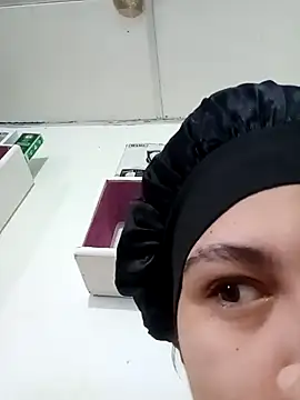 Snapshot of Marilin_Jessie chatting on December 16, 2025, 2:55 pm Marilin Jessie online show from December 16, 2025, 2:55 pm