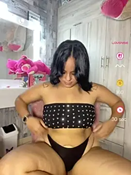 Violetrousse online show from May 21, 2026, 10:28 pm