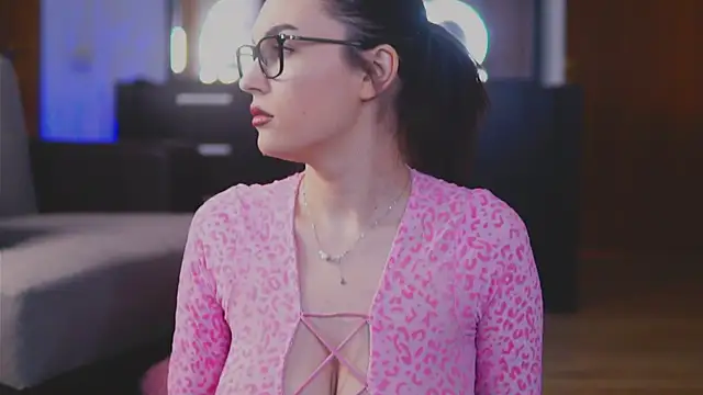 Snapshot of Mona_Lisss chatting on January 17, 2025, 11:27 am Mona Lisss online show from January 17, 2025, 11:27 am