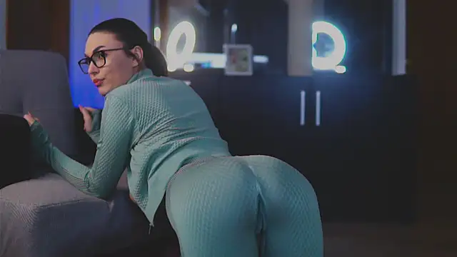 Snapshot of Mona_Lisss chatting on January 21, 2025, 5:41 pm Mona Lisss online show from January 21, 2025, 5:41 pm