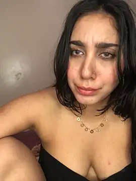 Snapshot of Meryem_Queen chatting on January 13, 2025, 5:12 pm Meryem Queen online show from January 13, 2025, 5:12 pm