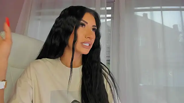 missdiamond  online show from February 13, 2026, 8:32 am