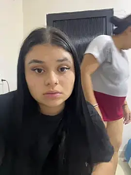 Snapshot of alissonfernandez_ chatting on June 10, 2026, 2:01 am alissonfernandez online show from June 10, 2026, 2:01 am