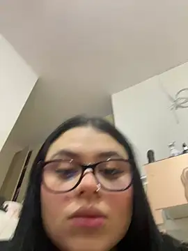 Snapshot of alissonfernandez_ chatting on June 21, 2026, 8:44 pm alissonfernandez online show from June 21, 2026, 8:44 pm