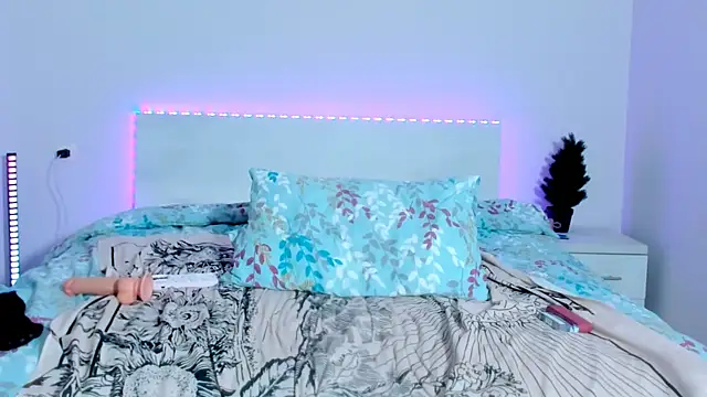 Shadow Strik online show from December 30, 2024, 7:11 pm