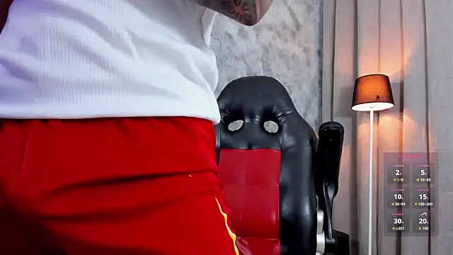 boyc022  online show from March 22, 2026, 2:09 pm