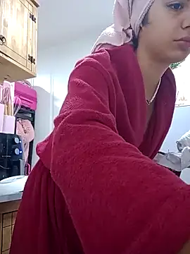 isabella048 online show from September 26, 2025, 12:47 am