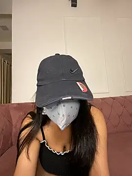 Snapshot of Emmy_kapoor chatting on January 29, 2025, 12:22 am Emmy kapoor online show from January 29, 2025, 12:22 am