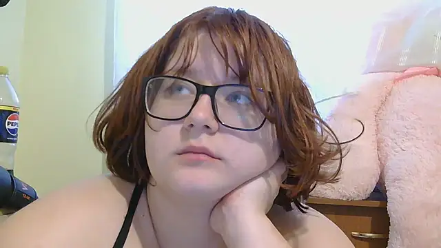 Snapshot of SoNayNachka chatting on December 5, 2024, 11:49 am SoNayNachka online show from December 5, 2024, 11:49 am