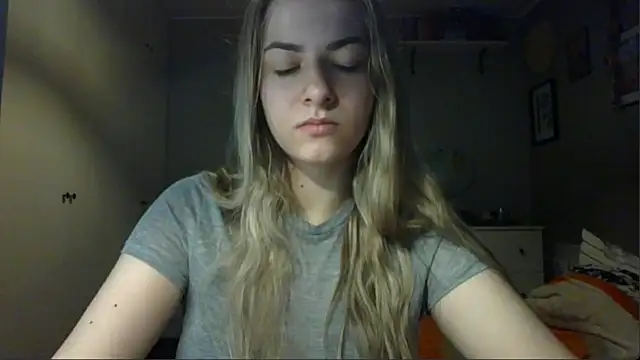 Snapshot of ROSIEx_sweet chatting on December 19, 2025, 8:10 am ROSIEx sweet online show from December 19, 2025, 8:10 am