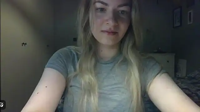 Snapshot of ROSIEx_sweet chatting on May 15, 2026, 6:42 am ROSIEx sweet online show from May 15, 2026, 6:42 am
