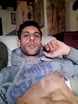 Snapshot of MrTamburine22 chatting on January 21, 2025, 2:15 pm MrTamburine22 online show from January 21, 2025, 2:15 pm