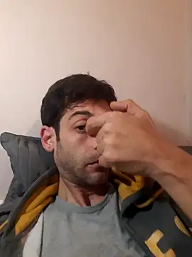 Snapshot of MrTamburine22 chatting on March 10, 2025, 12:48 pm MrTamburine22 online show from March 10, 2025, 12:48 pm