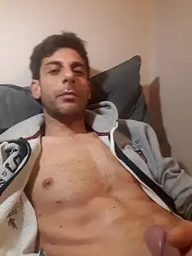 Snapshot of MrTamburine22 chatting on March 15, 2025, 3:37 pm MrTamburine22 online show from March 15, 2025, 3:37 pm