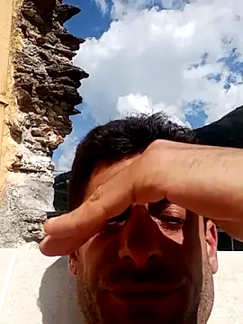 Snapshot of MrTamburine22 chatting on September 30, 2025, 11:15 am MrTamburine22 online show from September 30, 2025, 11:15 am