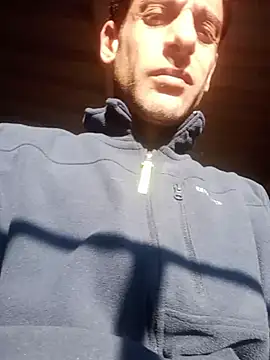 Snapshot of MrTamburine22 chatting on November 8, 2025, 1:55 pm MrTamburine22 online show from November 8, 2025, 1:55 pm