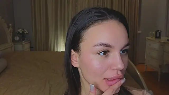 UdelaAshfield online show from January 12, 2025, 10:43 pm