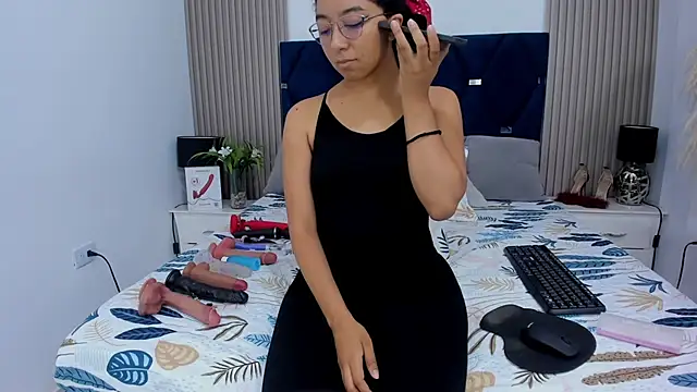 NAHOMI MILLER online show from February 20, 2026, 11:49 pm