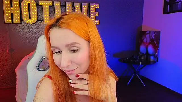 Snapshot of AliceBYKiss chatting on January 31, 2025, 9:37 am AliceBYKiss online show from January 31, 2025, 9:37 am