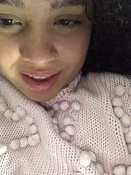 Julieta 333 online show from March 18, 2025, 6:46 am