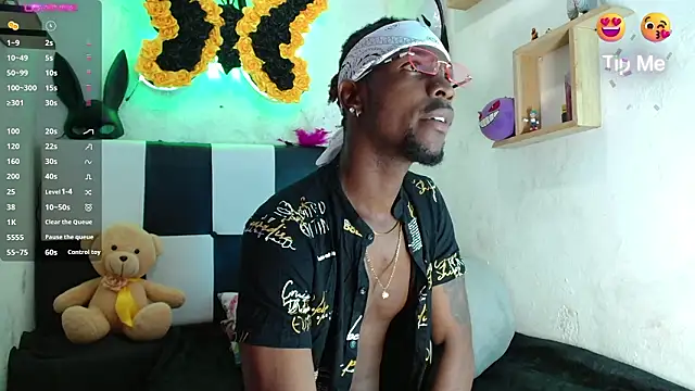 Aroonpapisex online show from March 9, 2026, 2:21 pm