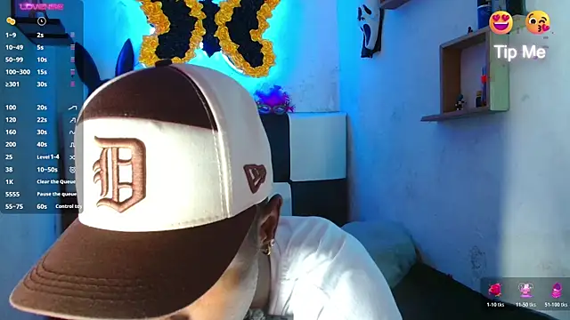 Aroonpapisex online show from April 1, 2026, 12:06 pm