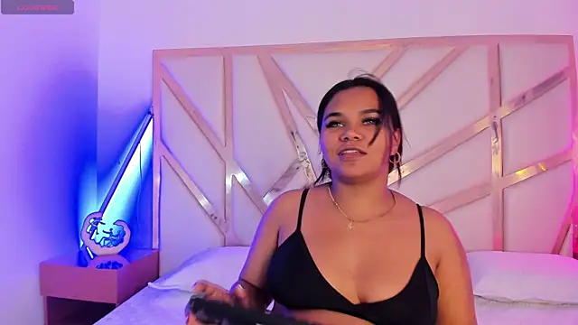 Carolina Evanss online show from November 21, 2025, 11:53 am