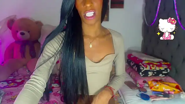 lucianadolll online show from January 16, 2026, 8:02 pm