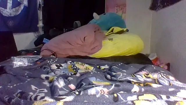 Snapshot of ATwinkie chatting on March 21, 2025, 12:18 am ATwinkie online show from March 21, 2025, 12:18 am