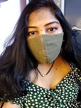 RomeoJuliet345 online show from February 12, 2026, 7:03 am