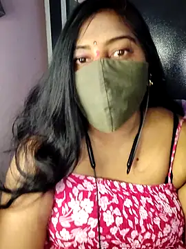 RomeoJuliet345 online show from February 13, 2026, 6:15 pm