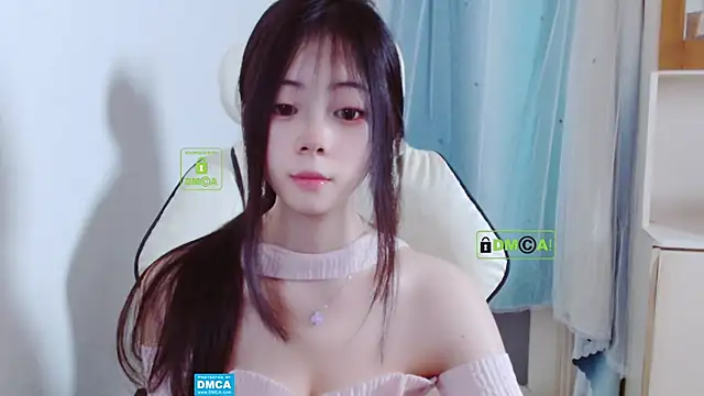 xiyao1314 online show from December 3, 2025, 12:40 am